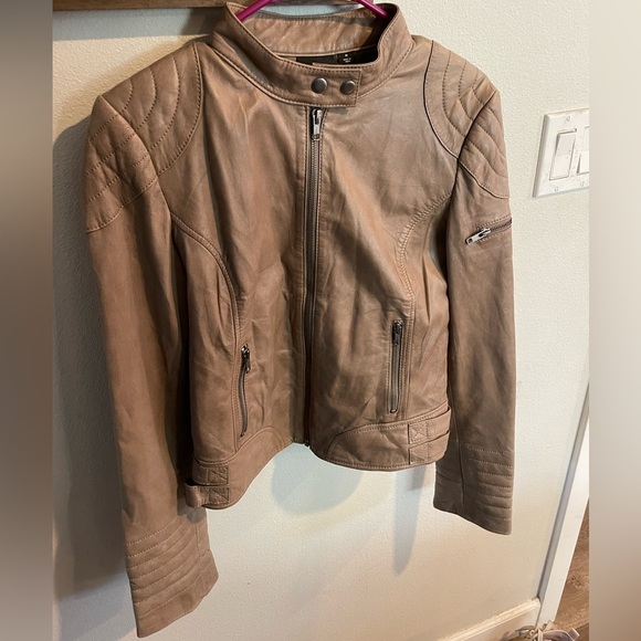 TROUVÉ 100 % Leather Moto Jacket Biker Super Soft feel Size Medium Neutral - Picture 1 of 5